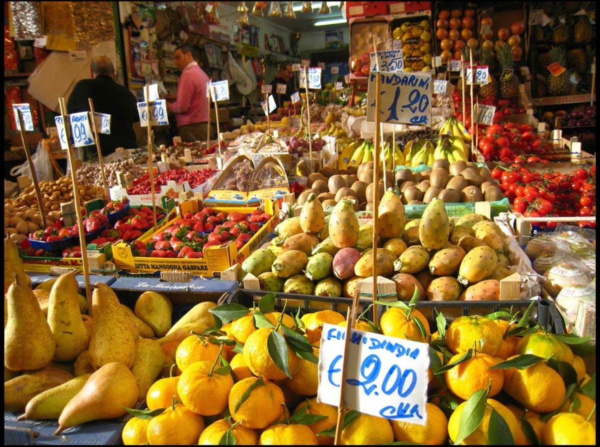 Apartment For 2 In Catania, B&B Le Voci Del Mercato Dış mekan fotoğraf